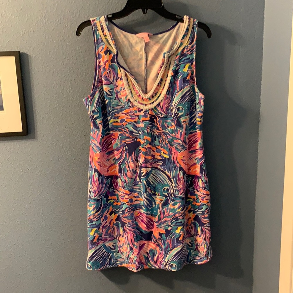 Short fun Lilly Pulitzer dress. Size L